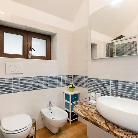 Apartament Bilocale Comfort - San Raffaele